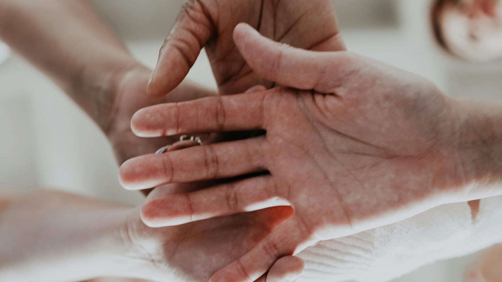 صورة بارزة مرحبًا بالعالم